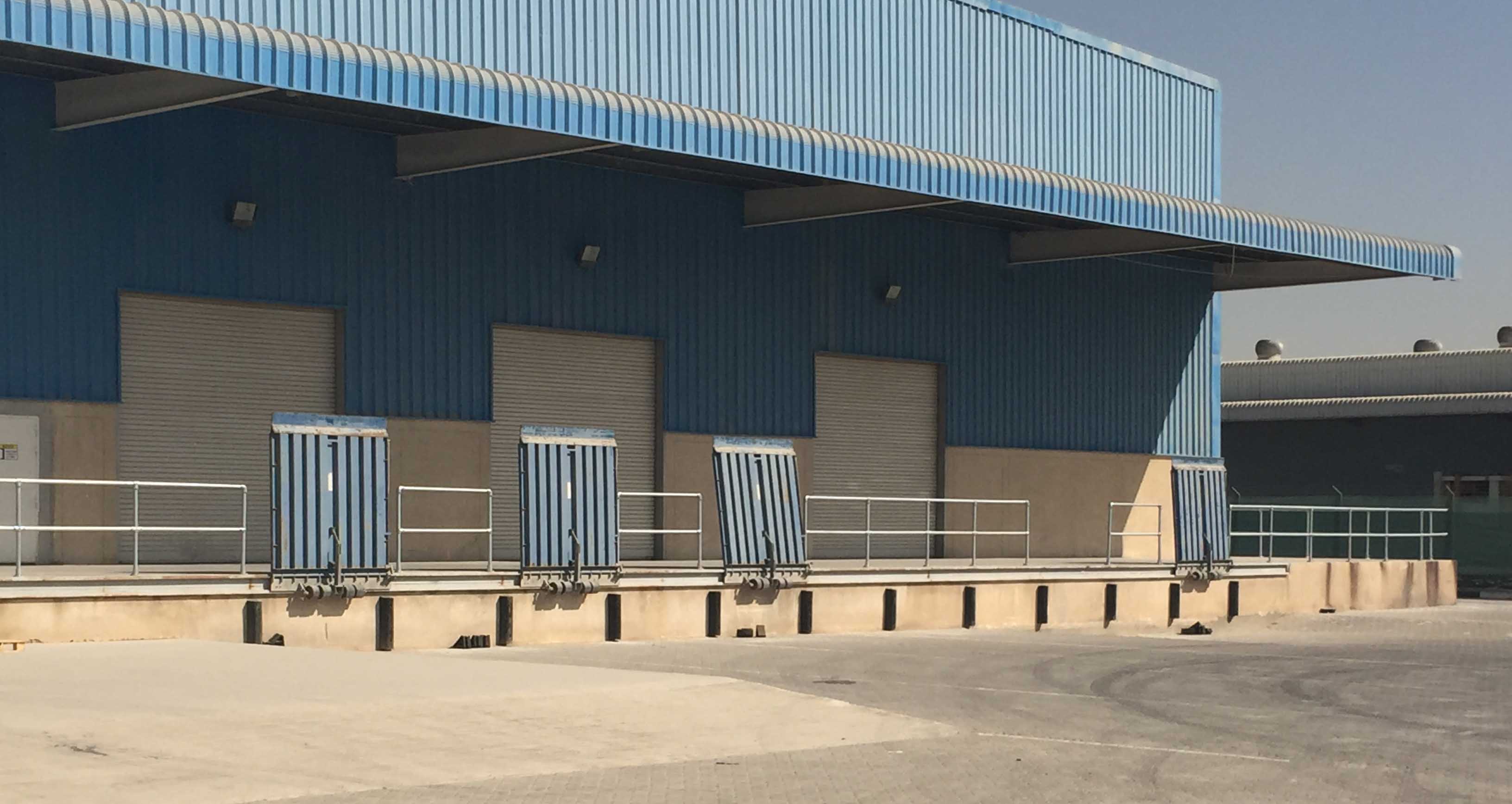 Guardrail For A Loading Bay