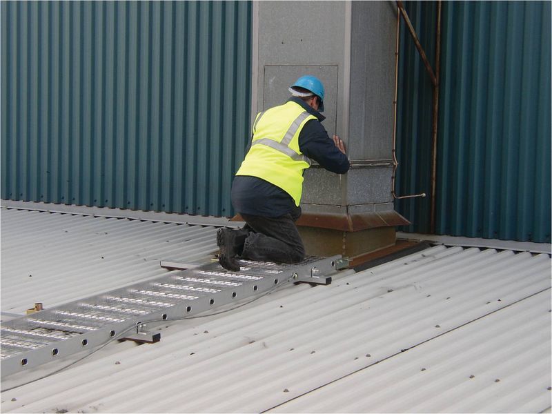 Fragile Roof Platforms Access a fragile roof safely and easily Kee