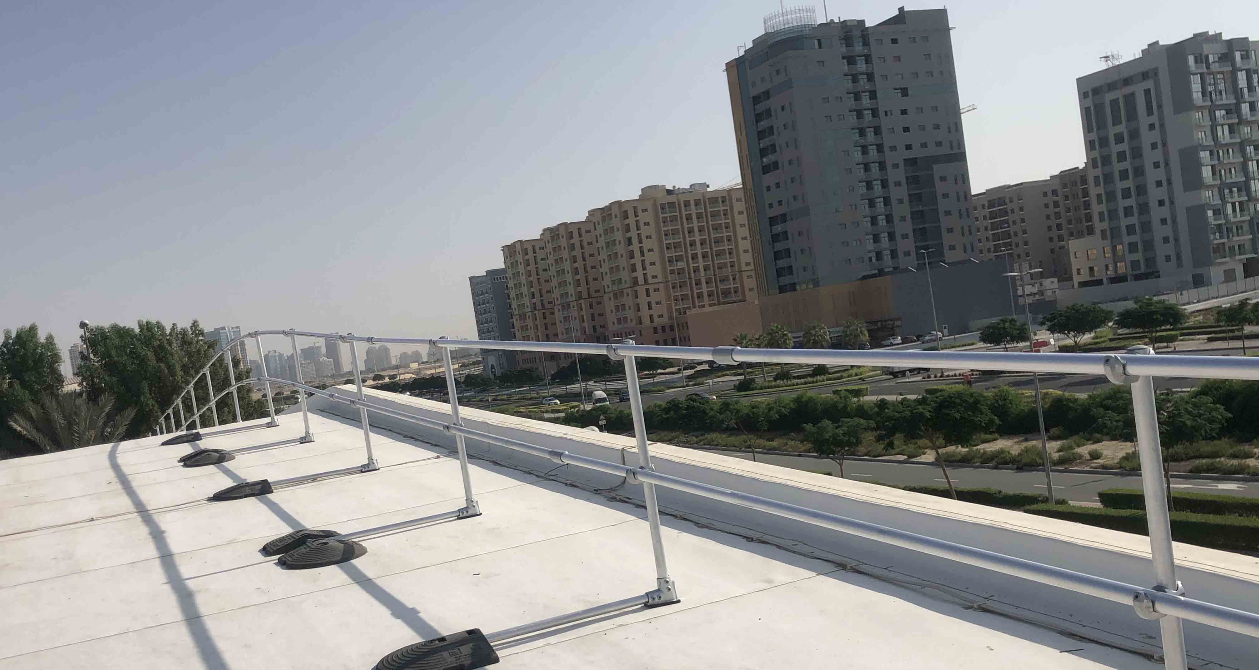 Roof Edge Protection For Data Centre