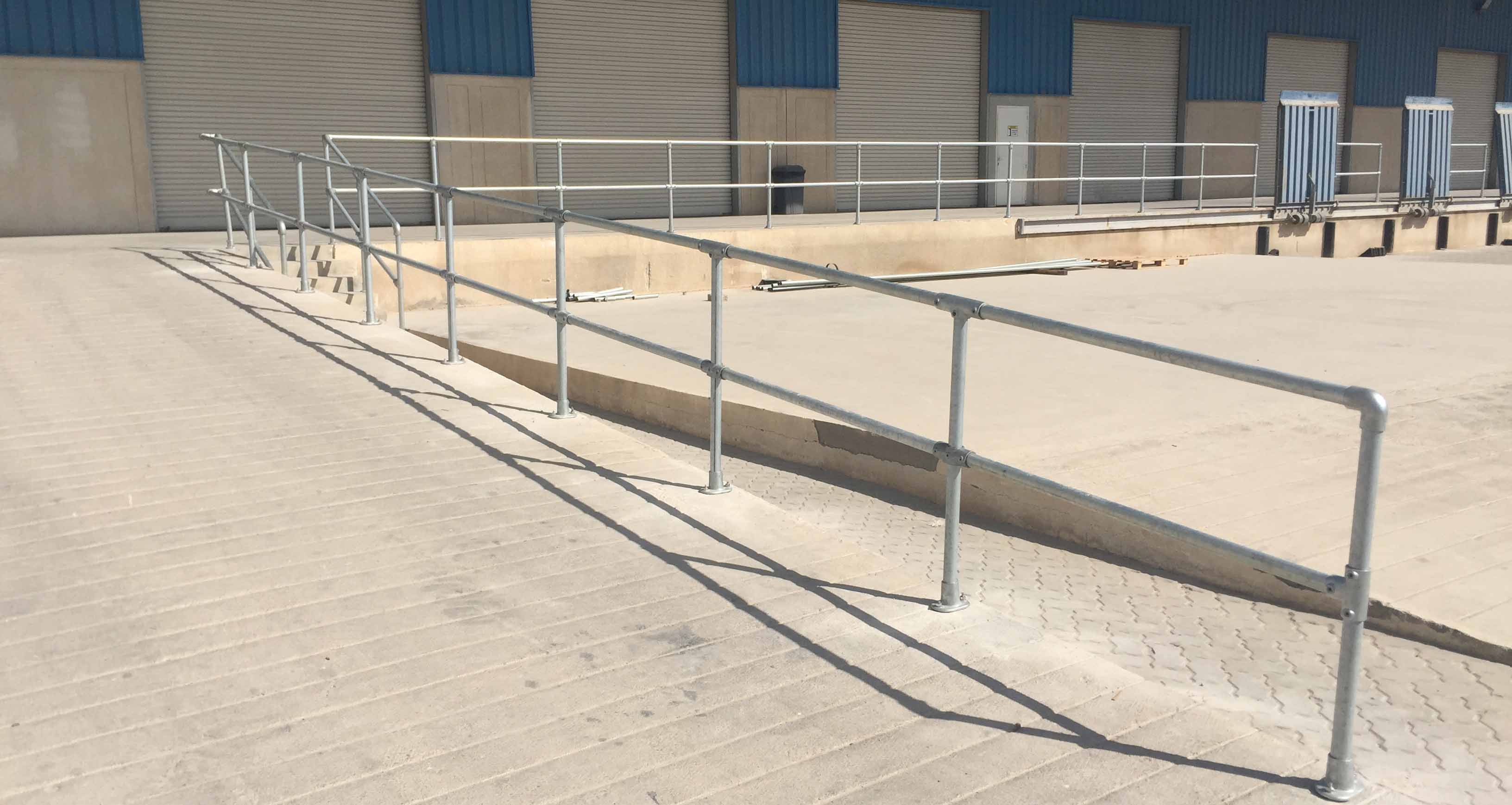 Kee Klamp Handrails | Ground Base Railings 