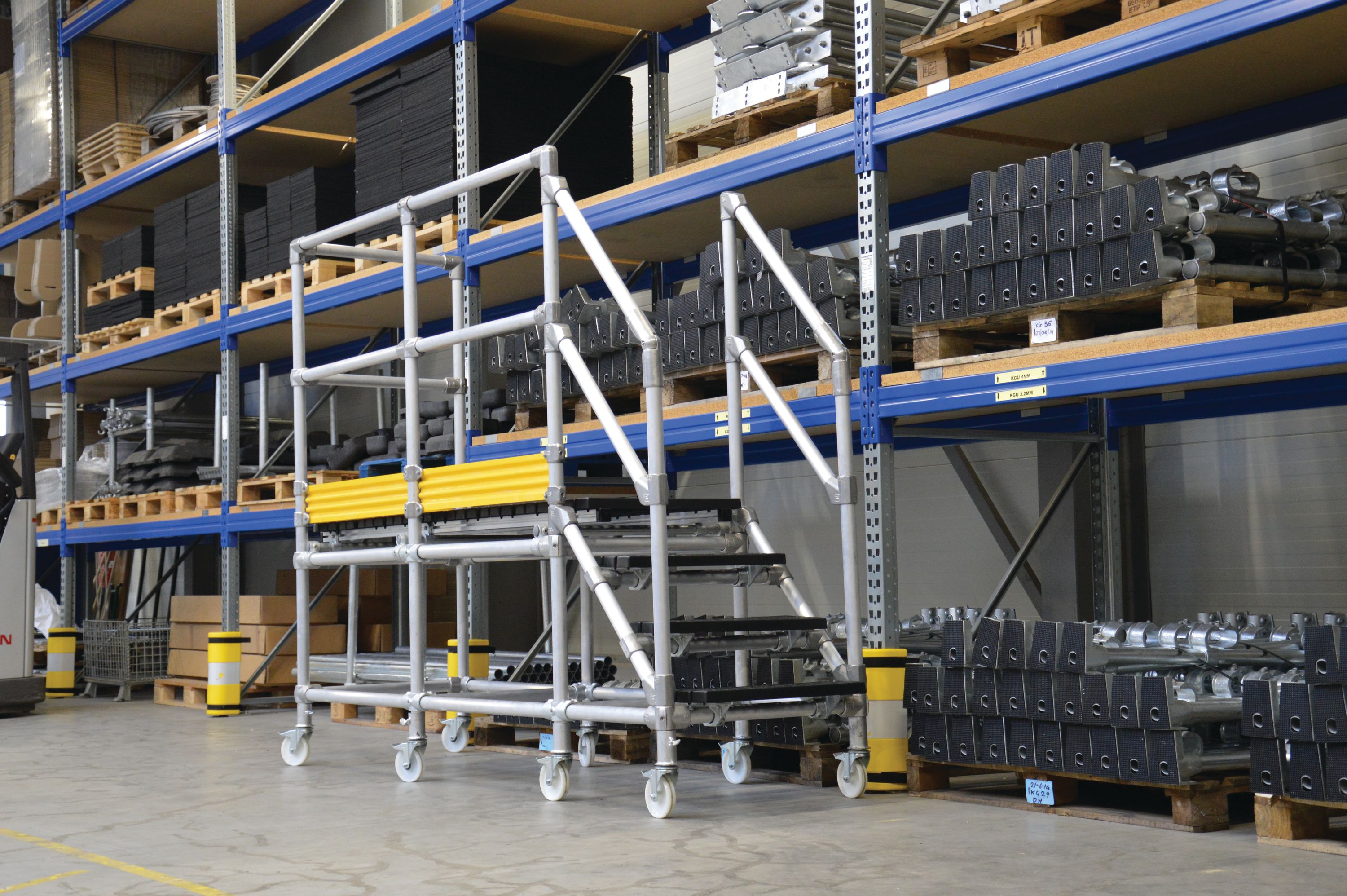 Mobile Work Platforms, Movable Maintenance Stands - Kee Safety